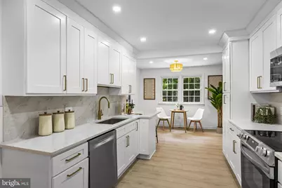 2 Woods Edge Court, Medford, NJ 08055 - Photo 9