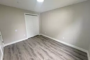 825 W 3rd St, Florence, NJ 08518 - Photo 9
