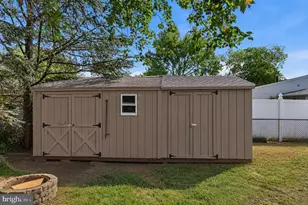 653 Windsor Ave, Maple Shade, NJ 08052 - Photo 23
