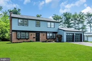 61 Triangle Ln, Willingboro, NJ 08046 - Photo 1
