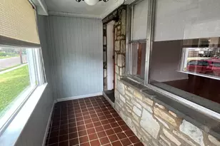 12 Collins Ln, Maple Shade, NJ 08052 - Photo 5