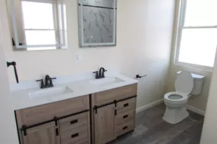 20 Pine St, Beverly, NJ 08010 - Photo 1