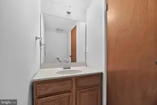 218 Deerpark Ct, Marlton, NJ 08053 - Photo 9