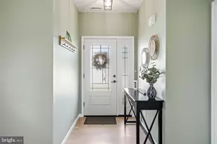 14 Spring Ln, Edgewater Park, NJ 08010 - Photo 5