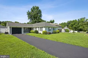 14 Potter Ln, Willingboro, NJ 08046 - Photo 3