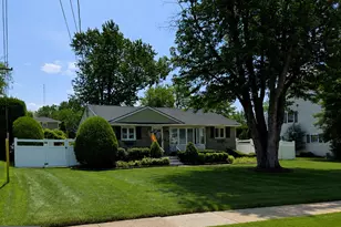 2823 Burgundy Dr, Riverton, NJ 08077 - Photo 7