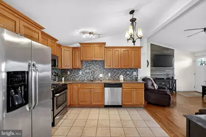 525 N Coles Avenue, Maple Shade, NJ 08052 - Photo 9