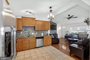 525 N Coles Ave, Maple Shade, NJ 08052 - Photo 11