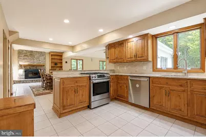 5 Cedar Falls Drive, Medford, NJ 08055 - Photo 9