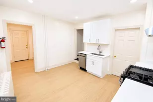 402 Lawrence St, Burlington, NJ 08016 - Photo 13