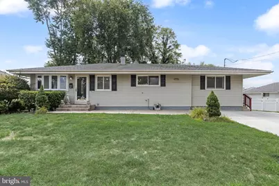 32 Larkin Road, Burlington, NJ 08016 - Photo 1