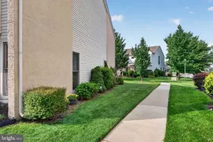 14 Tulip Ct, Mount Laurel, NJ 08054 - Photo 3