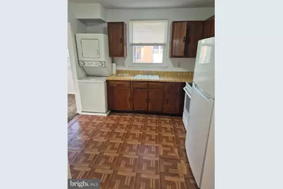 34 Florence Tollgate Place, Florence, NJ 08518 - Photo 3