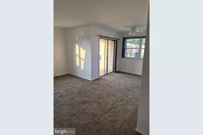 34 Florence Tollgate Place, Florence, NJ 08518 - Photo 1