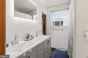 102 Washington Ave, Beverly, NJ 08010 - Photo 13