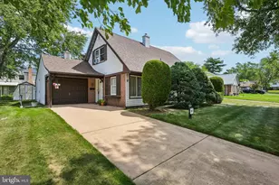 57 Pond Ln, Willingboro, NJ 08046 - Photo 1