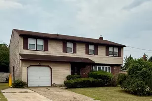 17 Beechtree Dr, Cinnaminson, NJ 08077 - Photo 1