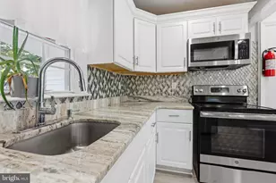 26 Bayberry Ln, Willingboro, NJ 08046 - Photo 11