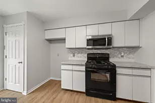 301 Oliphant Ln, Mount Laurel, NJ 08054 - Photo 13