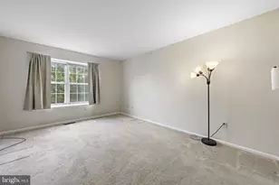 301 Oliphant Ln, Mount Laurel, NJ 08054 - Photo 17