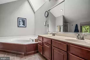 5 Glen Lake Dr, Medford, NJ 08055 - Photo 27