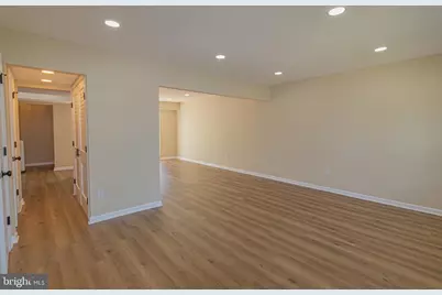9 Raeburn Lane, Willingboro, NJ 08046 - Photo 5