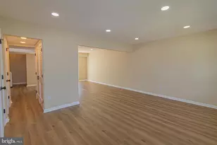 9 Raeburn Ln, Willingboro, NJ 08046 - Photo 5