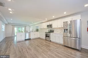 8 Lakeside Dr, Medford, NJ 08055 - Photo 7