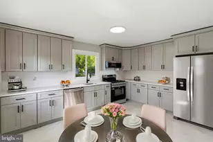 26 W 2nd St, Florence, NJ 08518 - Photo 5
