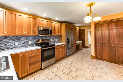 466 Logan Avenue, Burlington, NJ 08016 - Photo 9