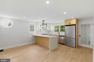 33 Morris Ave, Burlington, NJ 08016 - Photo 13