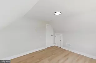 33 Morris Ave, Burlington, NJ 08016 - Photo 25