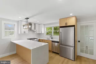 33 Morris Ave, Burlington, NJ 08016 - Photo 17