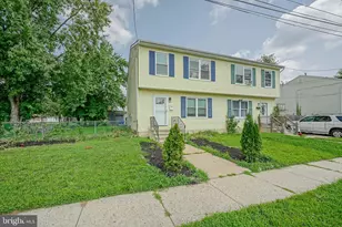 341 Clarkson St, Burlington, NJ 08016 - Photo 1