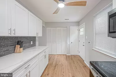 341 Clarkson Street, Burlington, NJ 08016 - Photo 9
