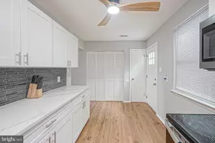 341 Clarkson St, Burlington, NJ 08016 - Photo 9