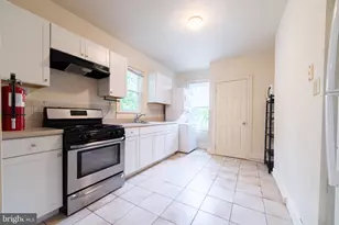 920 Cinnaminson Ave, Palmyra, NJ 08065 - Photo 3