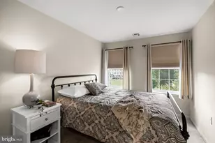 75 Riverwalk Blvd, Burlington, NJ 08016 - Photo 25