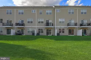 75 Riverwalk Blvd, Burlington, NJ 08016 - Photo 31