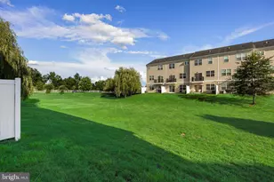 75 Riverwalk Blvd, Burlington, NJ 08016 - Photo 33