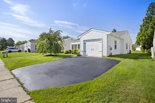 223 Huntington Dr, Southampton, NJ 08088 - Photo 5