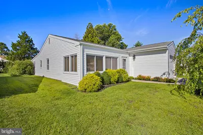 223 Huntington Drive, Southampton, NJ 08088 - Photo 3