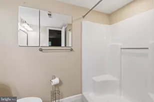 10 Madison Ct, Mount Laurel, NJ 08054 - Photo 35
