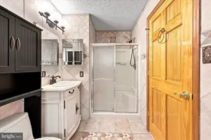 4703B Dunbarton Rd, Mount Laurel, NJ 08054 - Photo 17