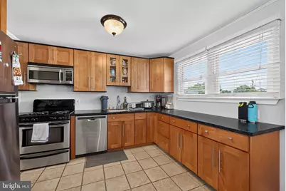 285 Mill Road, Burlington, NJ 08016 - Photo 9