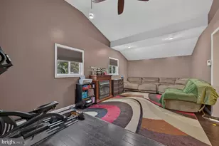 23 Eastbrook Ln, Willingboro, NJ 08046 - Photo 3