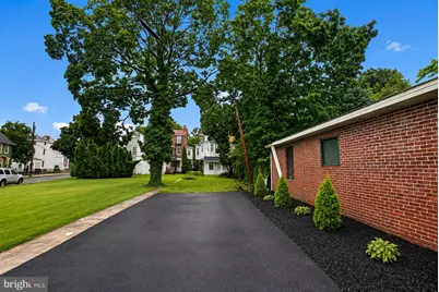 206 E Union Street, Burlington, NJ 08016 - Photo 31