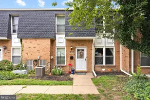 3028 Harbour Dr, Palmyra, NJ 08065 - Photo 1