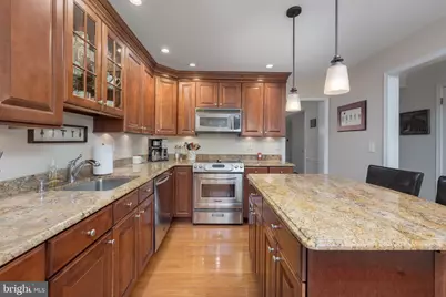 305 Williamsburg Court, Marlton, NJ 08053 - Photo 7