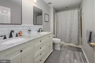 305 Williamsburg Ct, Marlton, NJ 08053 - Photo 17